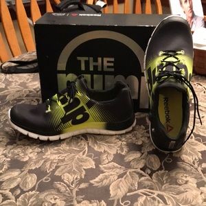 Reebok pumps!! Gently worn size 11.5